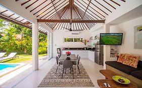 Villa Sitara, Sitara Villa Group